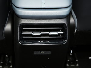 2022Plus 70 Ƽ п؅^