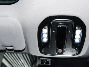 2024Plus 80 Ƽ Ԫ п؅^