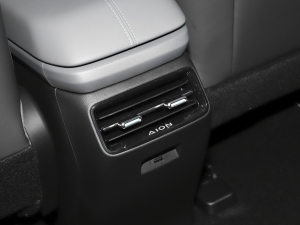 2024Plus 310 ҫ п؅^