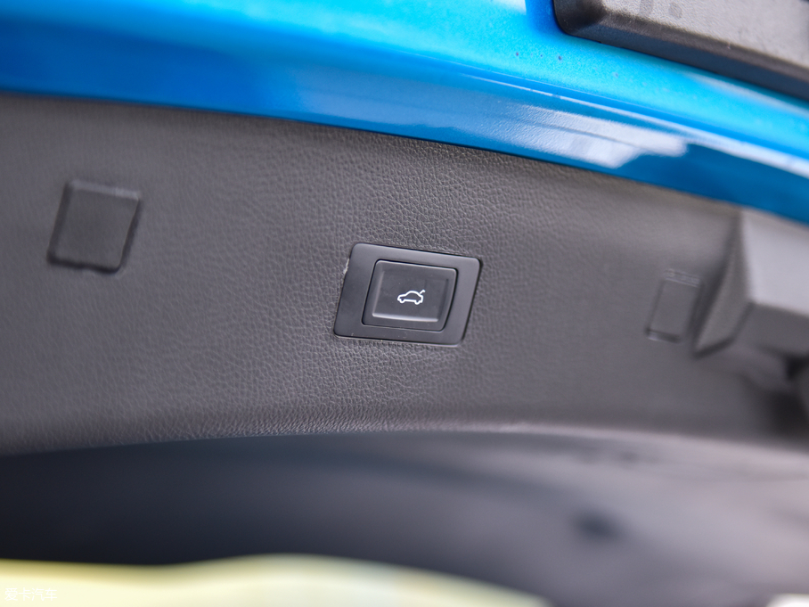 2019;X70S 1.5T Ԅ̽;