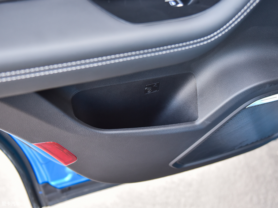 2019;X70S 1.5T Ԅ̽;