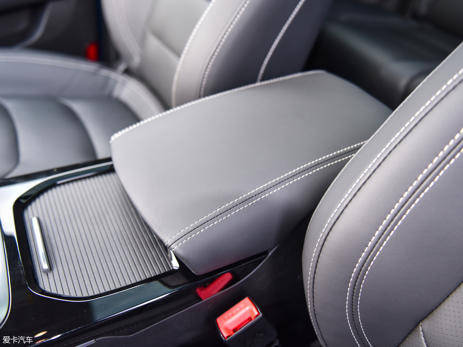 2019;X70S 1.5T Ԅ̽;