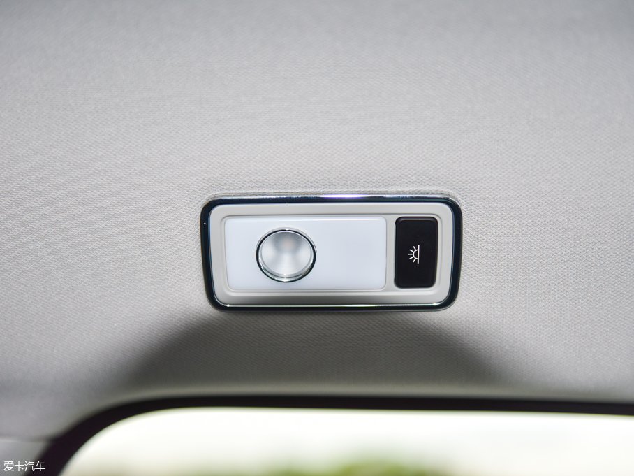 2019;X70S 1.5T Ԅ̽;