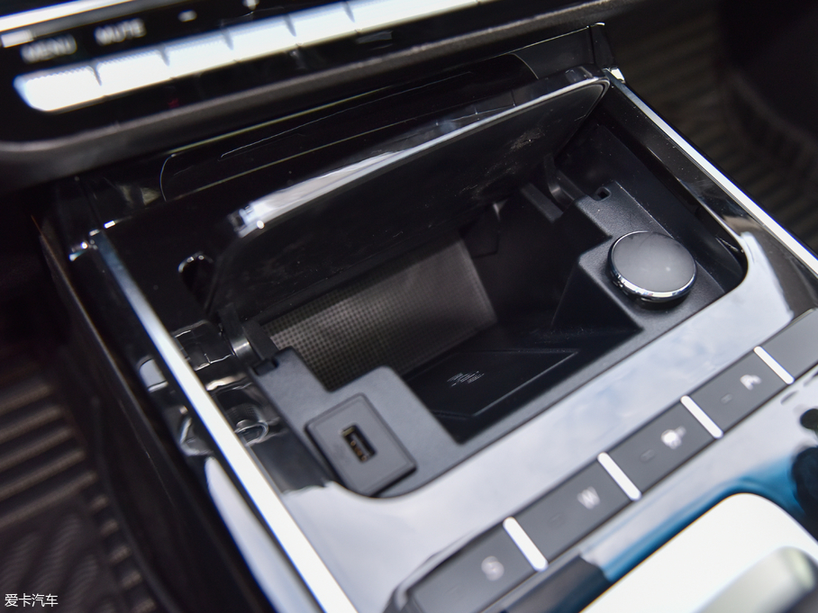 2019;X70S 1.5T Ԅ̽;