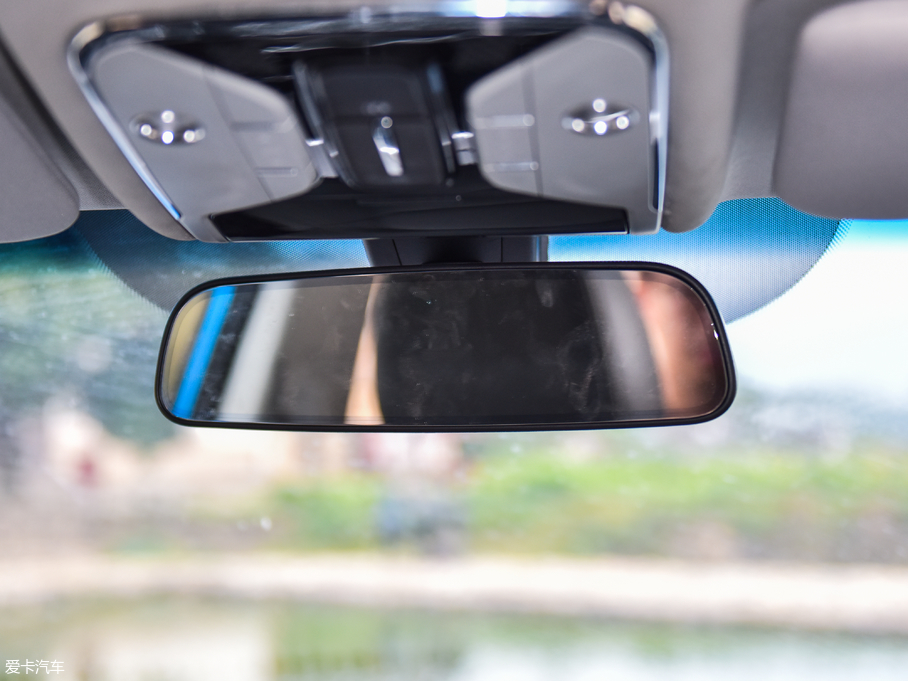 2019;X70S 1.5T Ԅ̽;