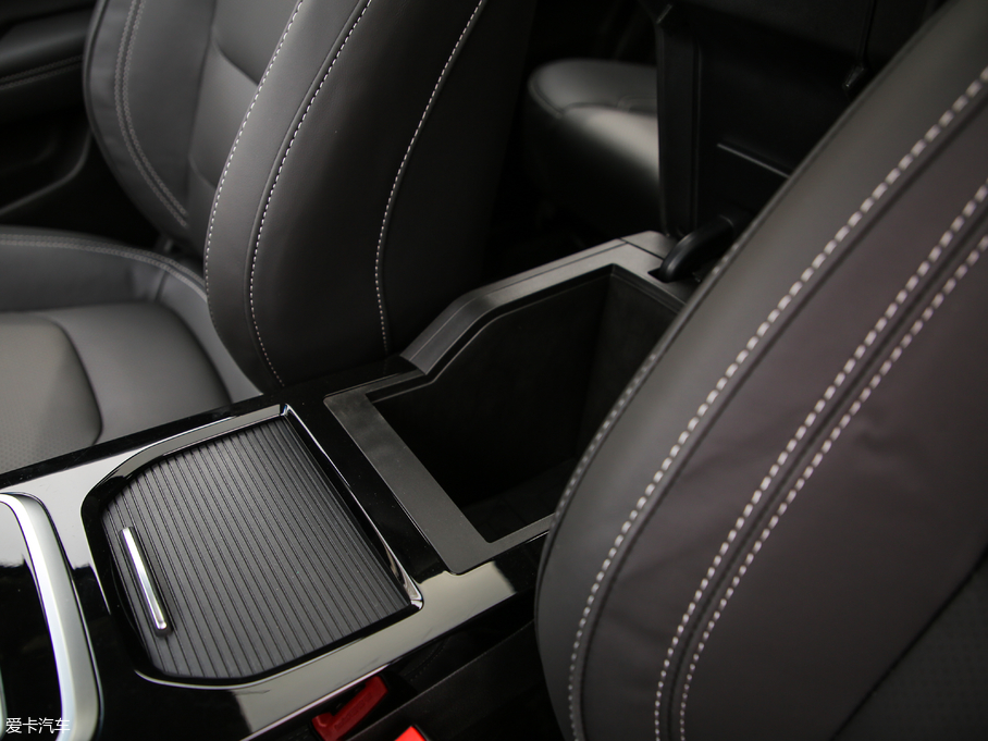 2019;X70S 1.5T Ԅ̽;