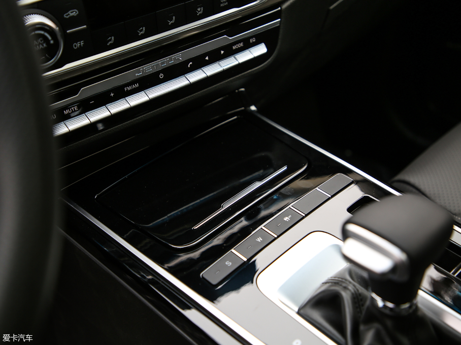 2019;X70S 1.5T Ԅ̽;