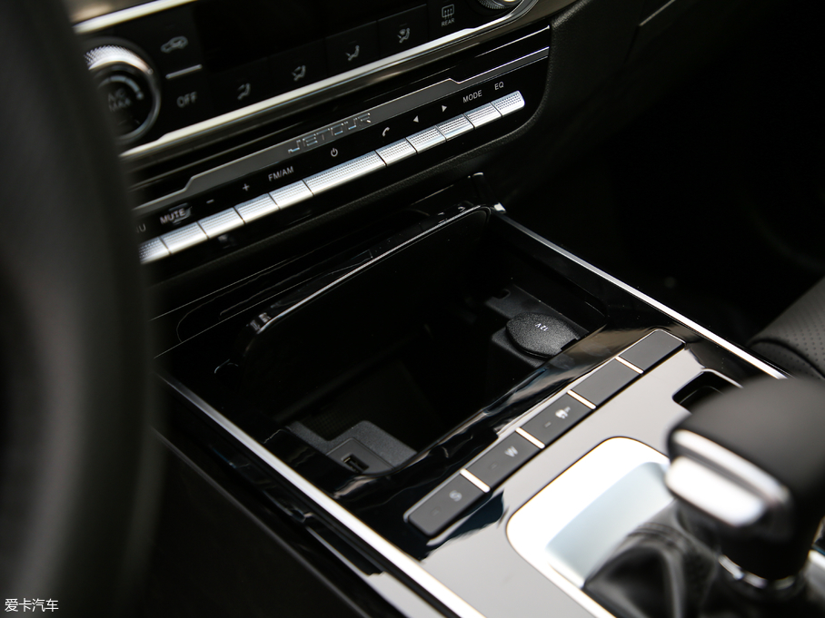 2019;X70S 1.5T Ԅ̽;