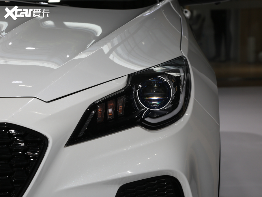 2020;X70 Coupe 1.6T DCT PLUS 7