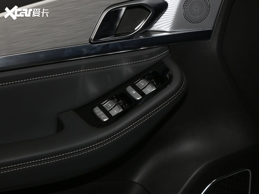 2020;X70 Coupe 1.6T DCT PLUS 7