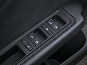 2020��M �Ŀ� 1.5T �ք��ð��� 5�� ���{܇�����ƅ^	