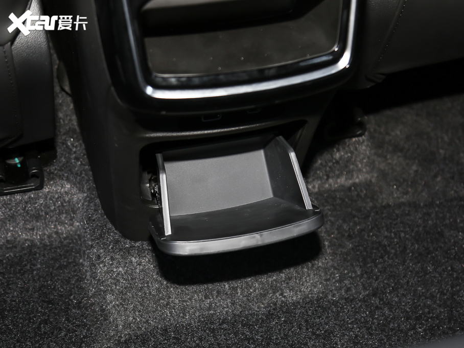 2021;X70 PLUS PLUS 1.6T DCT 5