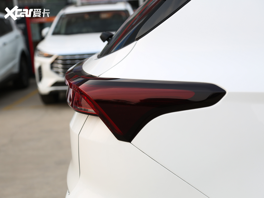 2021;X70 PLUS PLUS 1.6T DCT 5