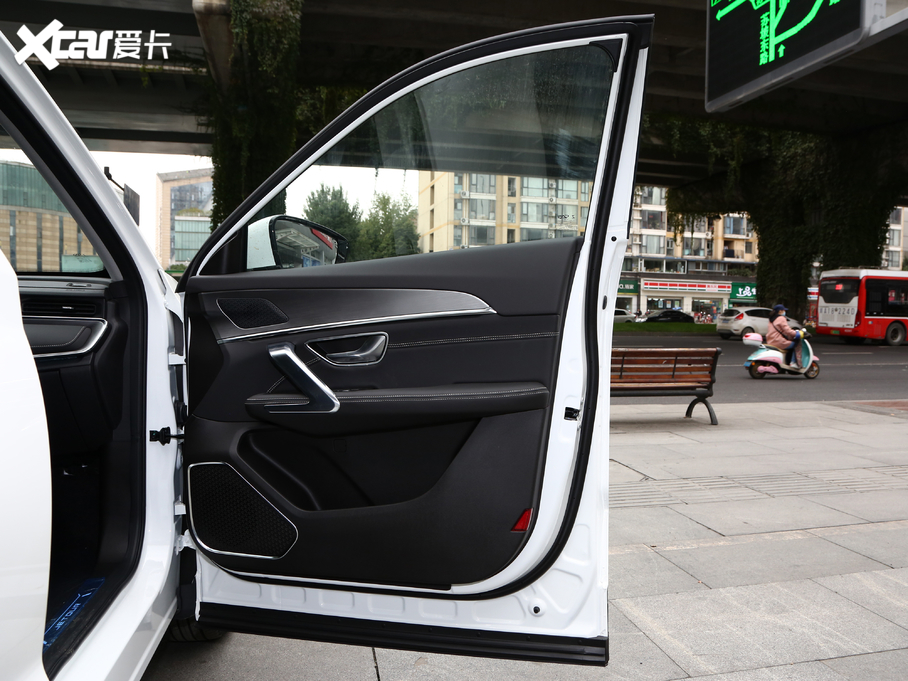 2021;X70 PLUS PLUS 1.5T DCTɽ 5