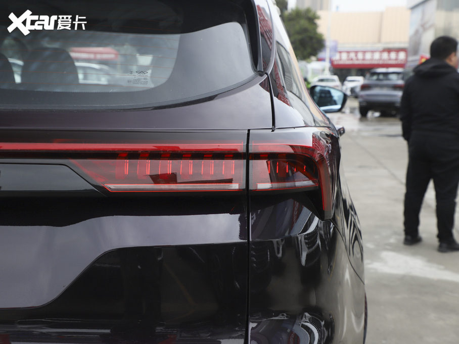 2021;X70 PLUS PLUS 1.6T DCT 6