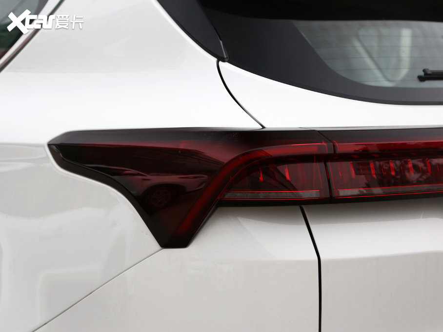 2021;X70 PLUS PLUS 1.6T DCT 5