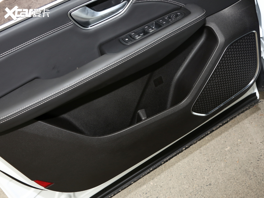 2021;X70 PLUS PLUS 1.6T DCT 5