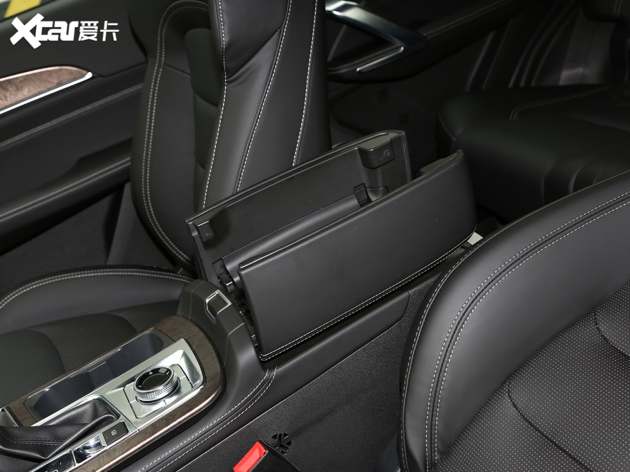 2021;X70 PLUS PLUS 1.6T DCT 5