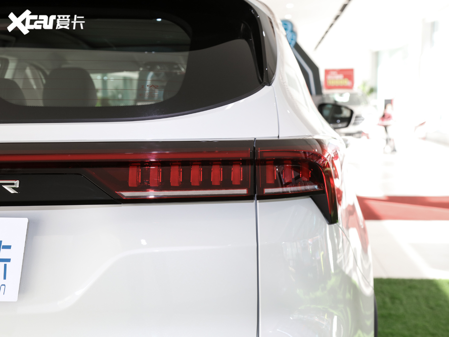 2021;X70 PLUS PLUS 1.5T ք 6