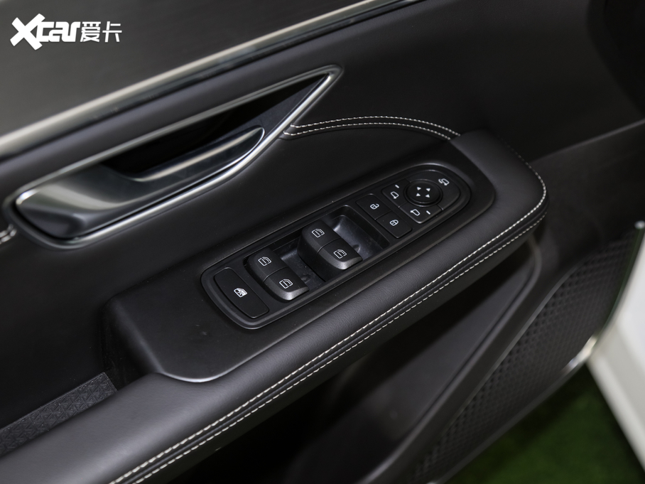 2021;X70 PLUS PLUS 1.5T ք 6