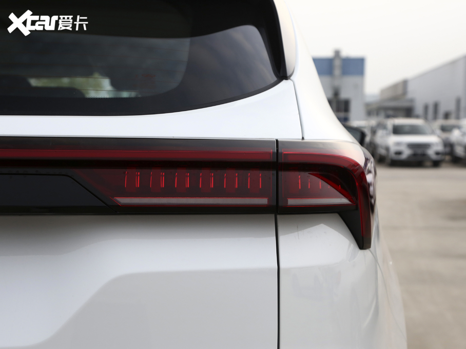 2021;X70 PLUS PLUS 1.6T DCT 7