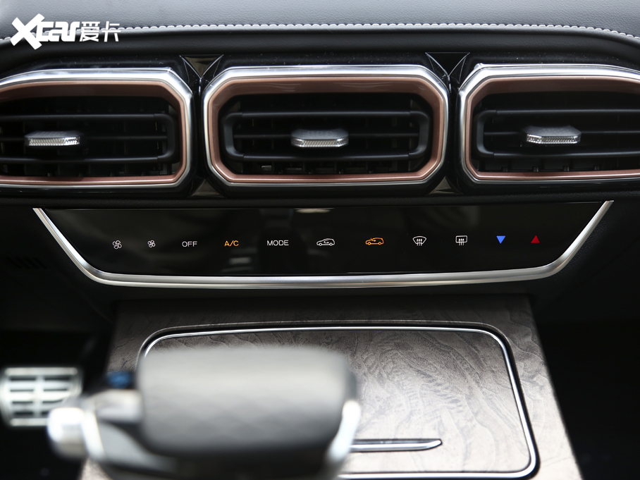 2021;X70 PLUS PLUS 1.6T DCT 7