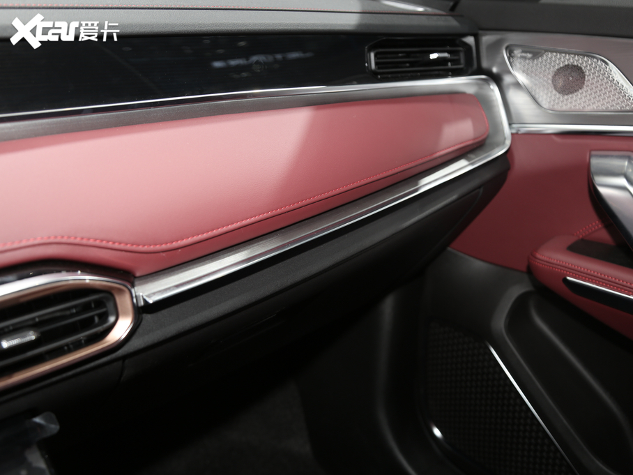 2021;X70 PLUS  PLUS 1.6T DCT 5