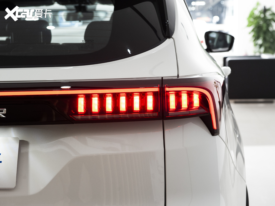 2021;X70 PLUS PLUS 1.5T ք 7