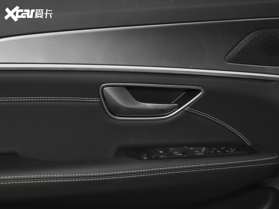 2021;X70 PLUS PLUS 1.6T DCT 5