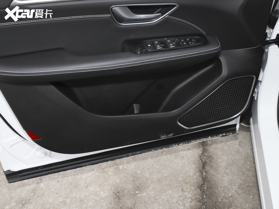 2021;X70 PLUS PLUS 1.6T DCT 5