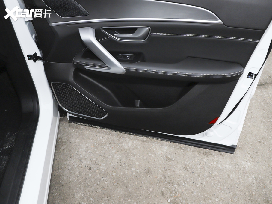 2021;X70 PLUS PLUS 1.6T DCT 5