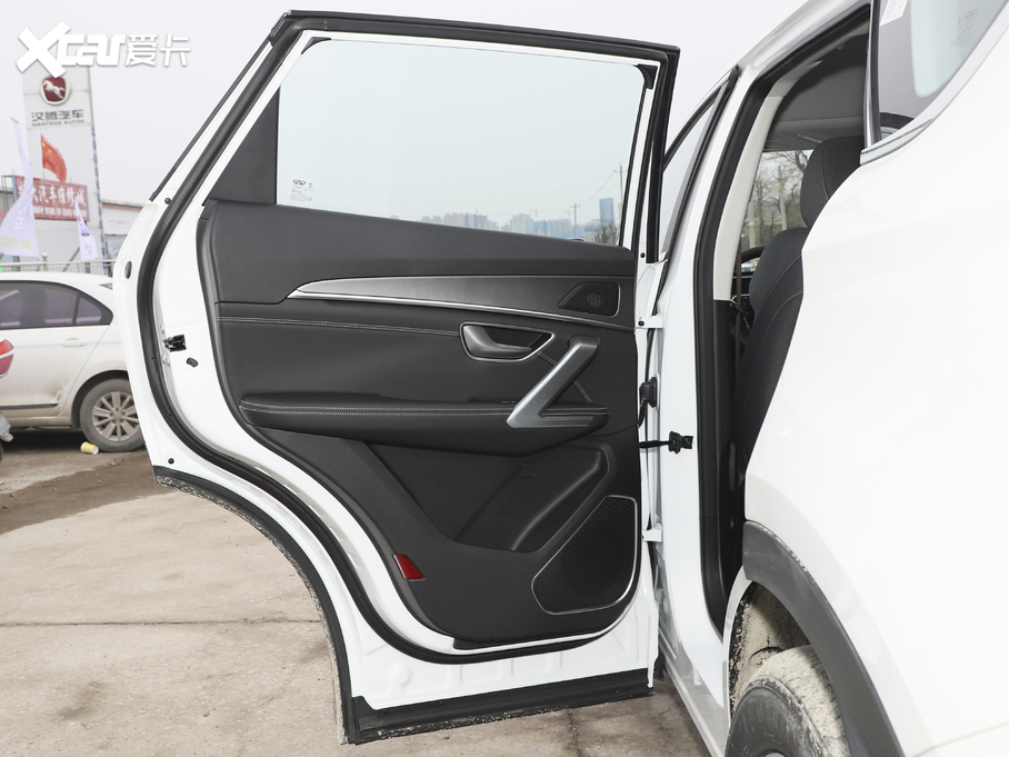 2021;X70 PLUS PLUS 1.6T DCT 5