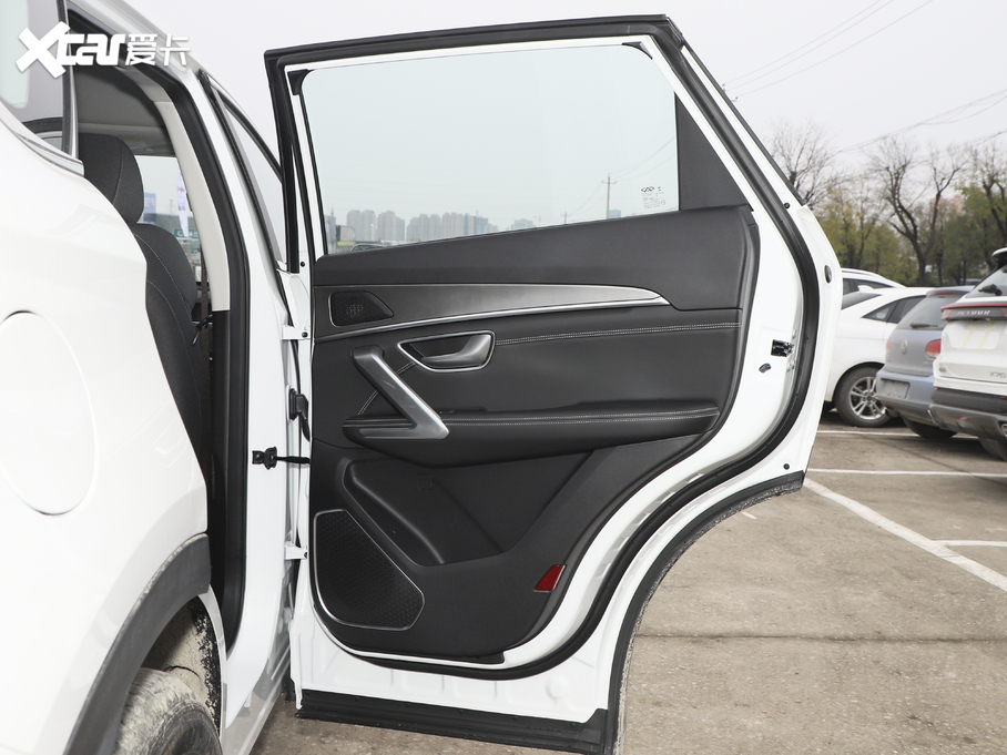 2021;X70 PLUS PLUS 1.6T DCT 5