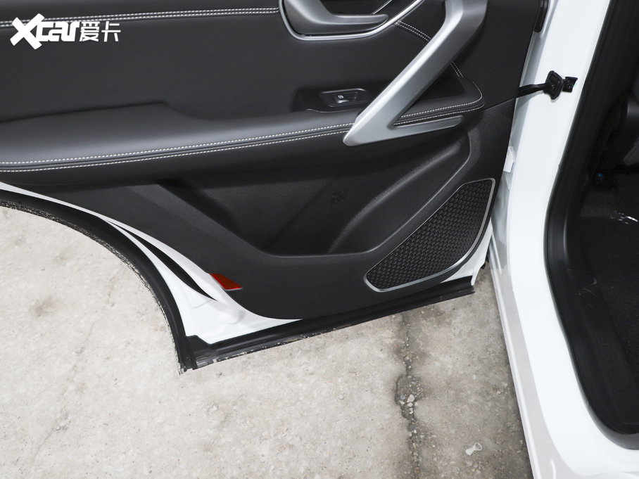 2021;X70 PLUS PLUS 1.6T DCT 5