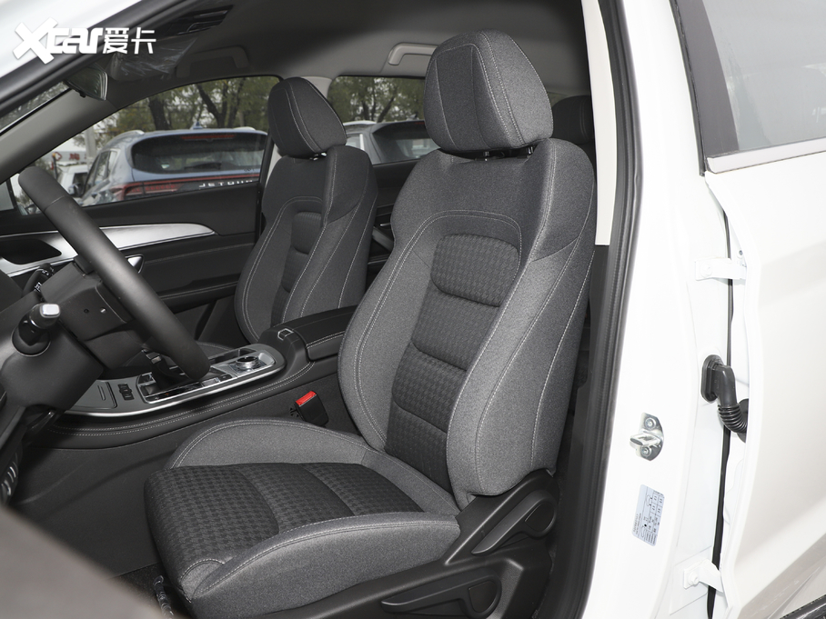 2021;X70 PLUS PLUS 1.6T DCT 5