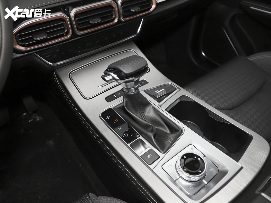 2021;X70 PLUS PLUS 1.6T DCT 5