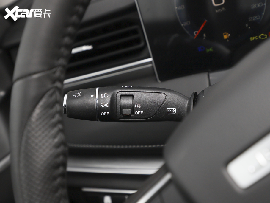 2021;X70 PLUS PLUS 1.6T DCT 5