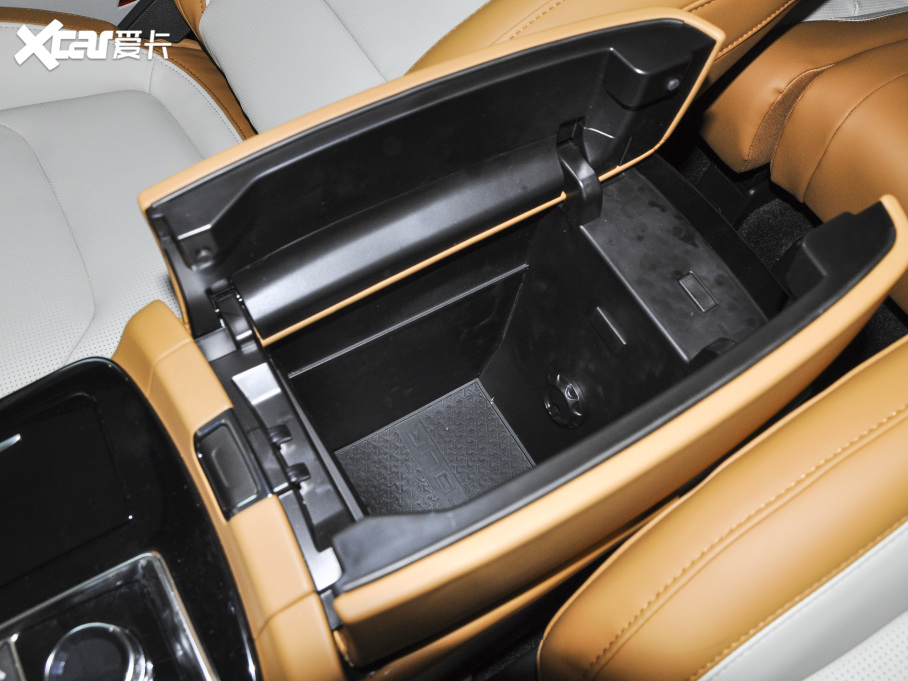 2021;X70 PLUS Ŀ PLUS 1.6T DCT 7