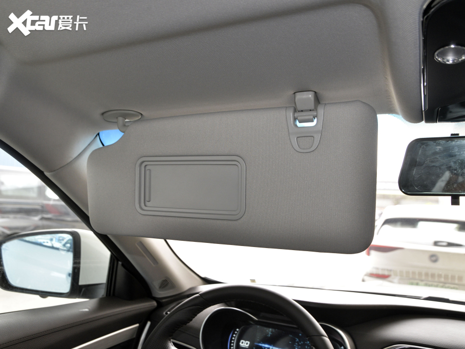 2021;X70 1.5T DCTعII 7