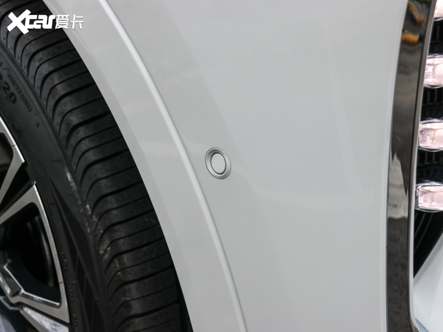 2021;X70 PLUS PLUS T 1.6TGDI DCT 5