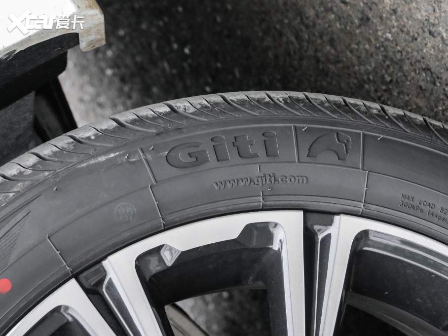 2021;X70 PLUS PLUS T 1.6TGDI DCT 5