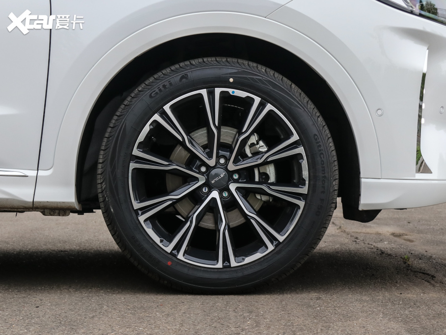 2021;X70 PLUS PLUS T 1.6TGDI DCT 5