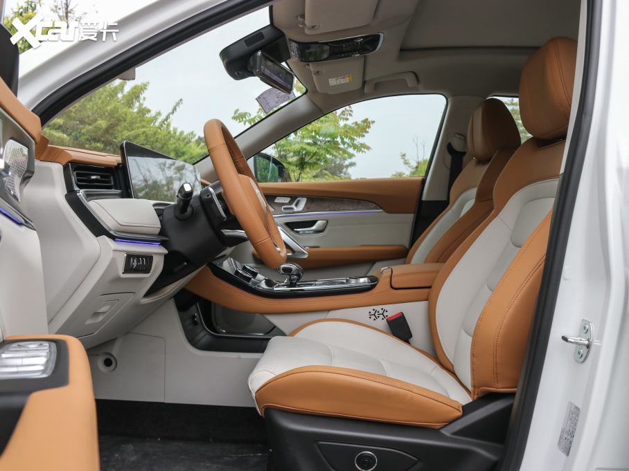 2021;X70 PLUS PLUS T 1.6TGDI DCT 5