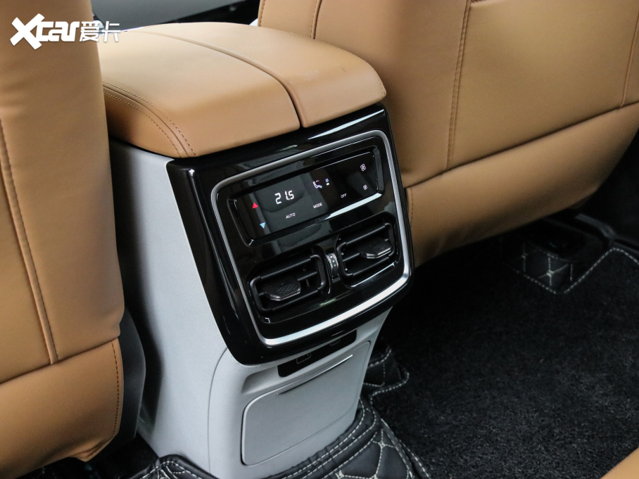 2021;X70 PLUS PLUS T 1.6TGDI DCT 5