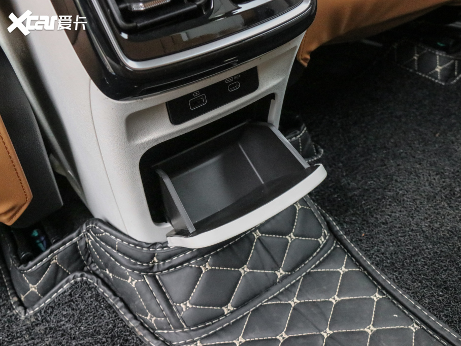 2021;X70 PLUS PLUS T 1.6TGDI DCT 5