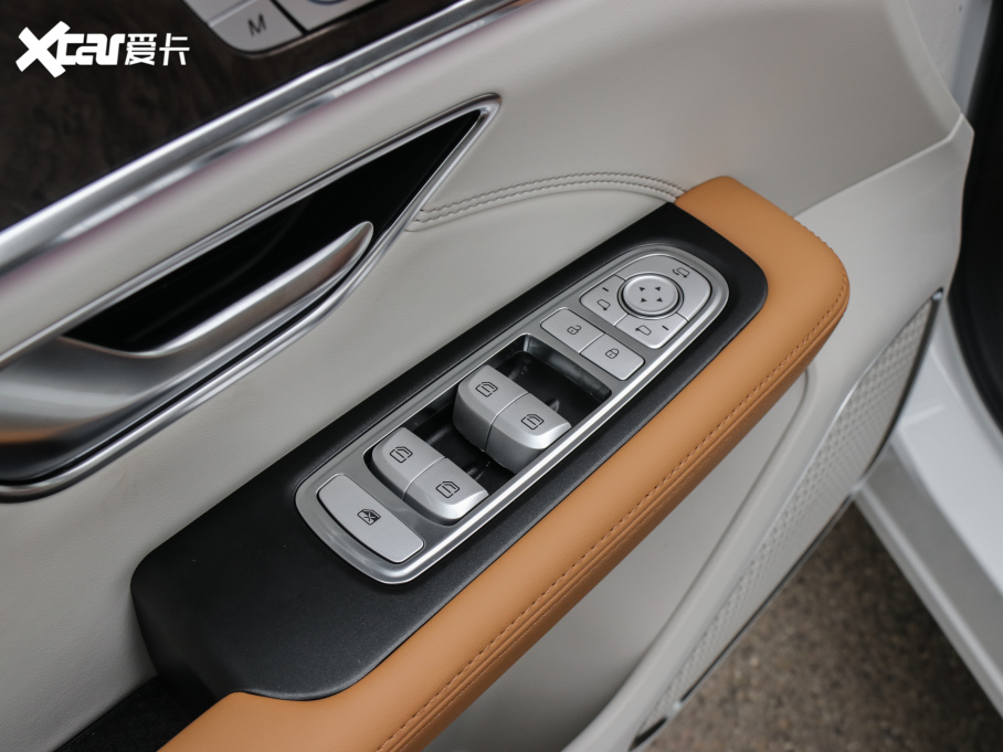 2021;X70 PLUS PLUS T 1.6TGDI DCT 5