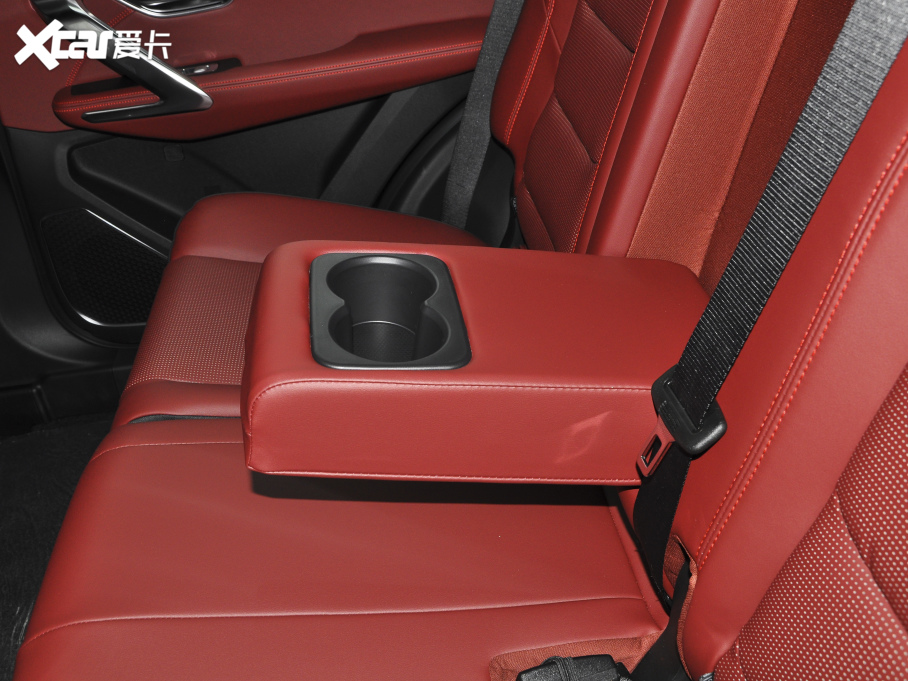 2021;X70 PLUS PLUS T 1.6TGDI DCT 5