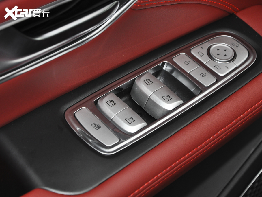 2021;X70 PLUS PLUS T 1.6TGDI DCT 5