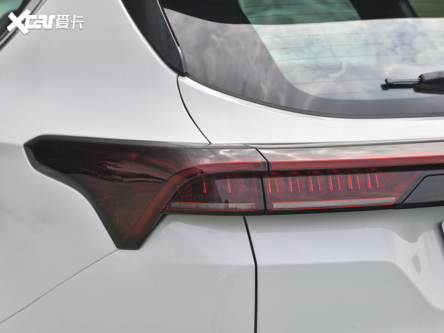 2021;X70 PLUS PLUS T 1.6TGDI DCT 7