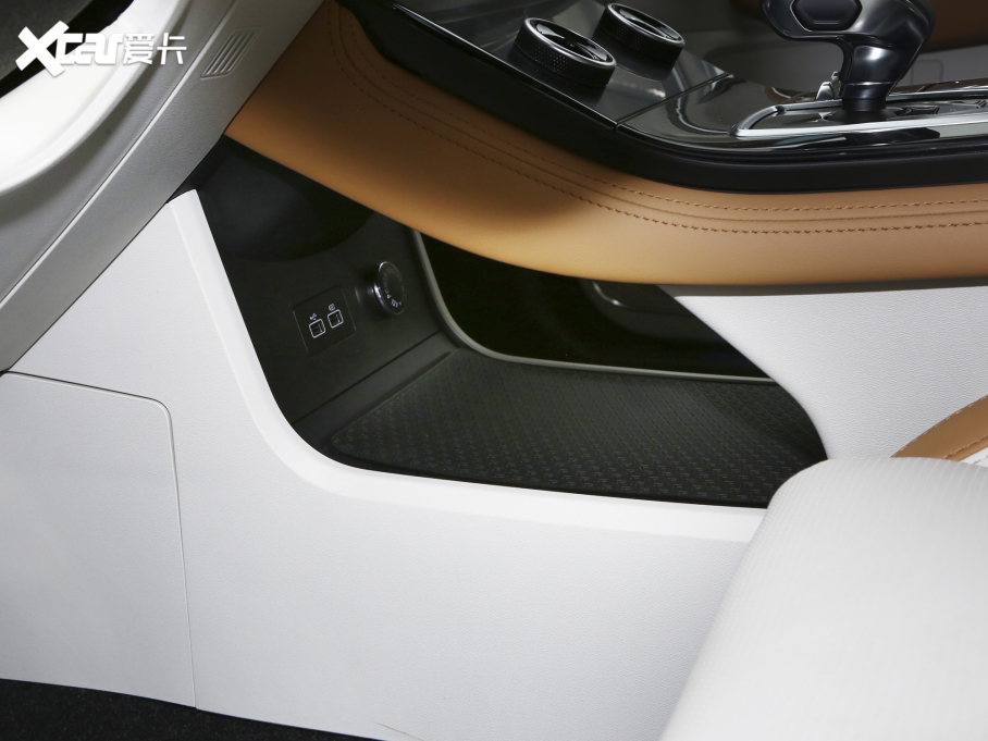 2021;X70 T 1.6T DCT 7